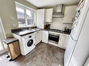 Kitchen- click for photo gallery
